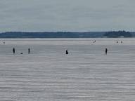 Vinter och is p Brviken